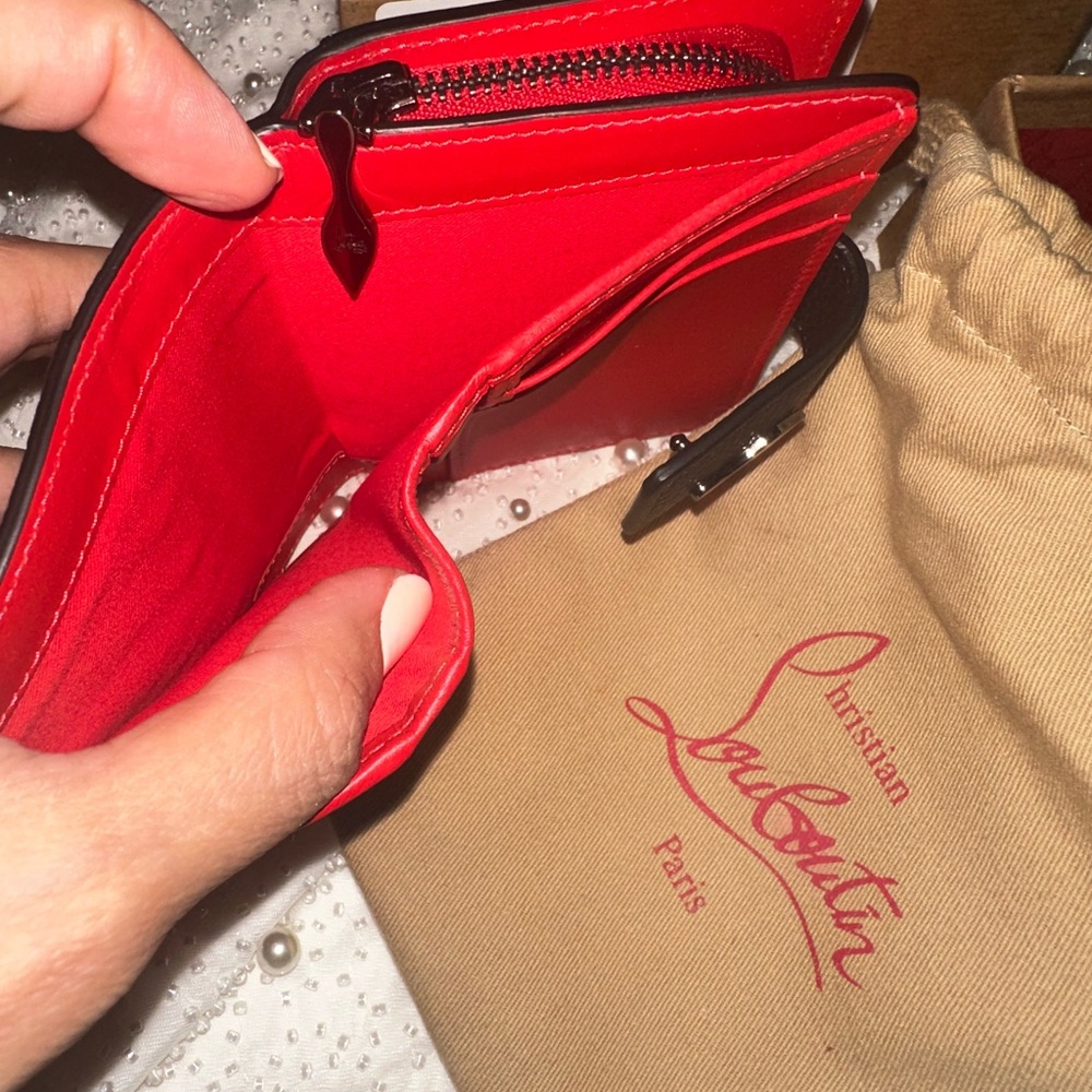 Christian Louboutin Paloma Wallet - Picture 2 of 6